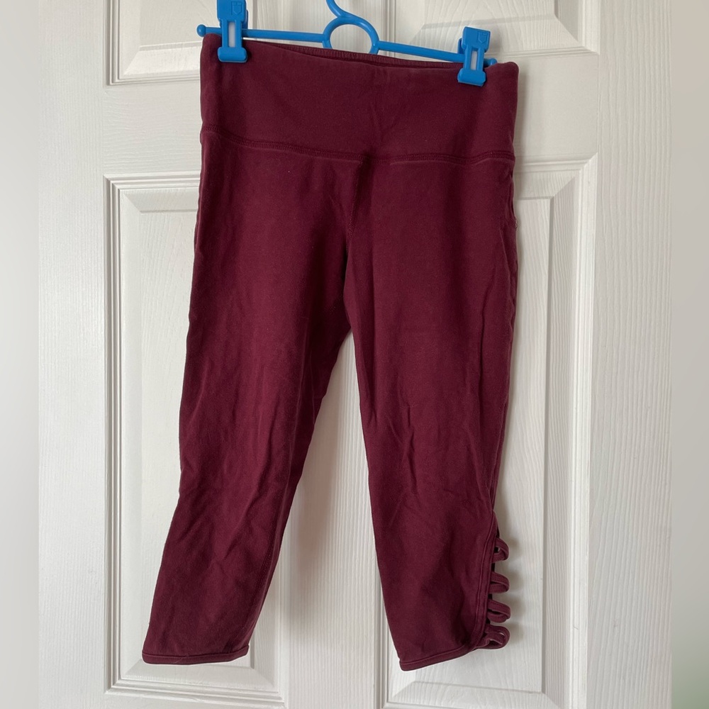Forever 21 Cropped Leggings with cutout